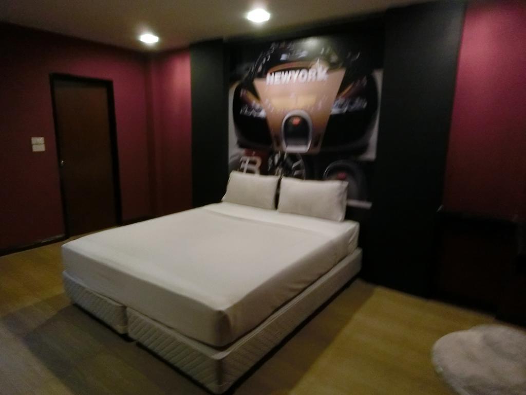 Newyork Suite Hotel Ban Ko  Esterno foto